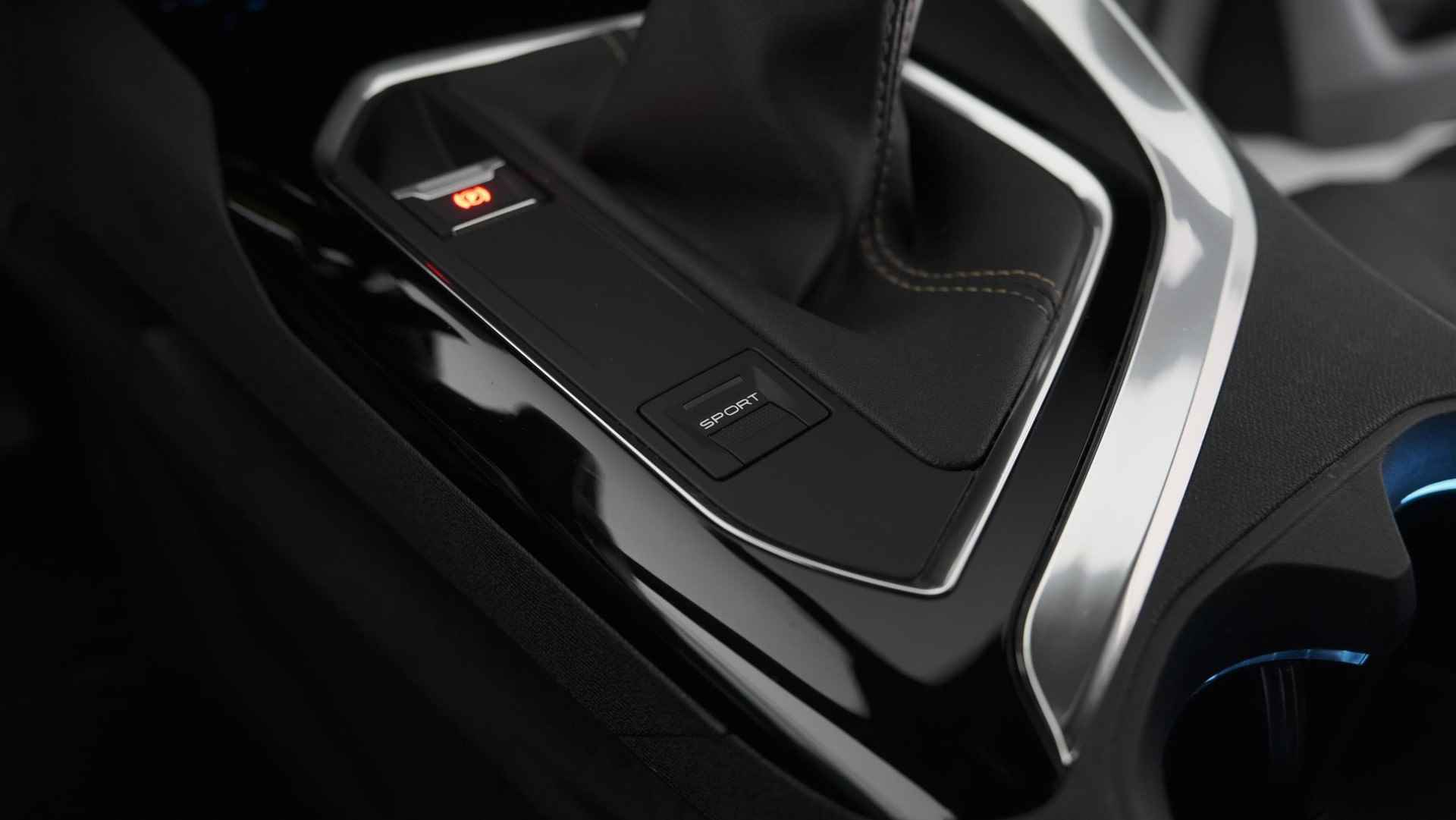 Peugeot 3008 PureTech 130 GT-Line | Dodehoekdetectie | Apple Carplay | Stoelverwarming | Parkeersensoren - 32/72