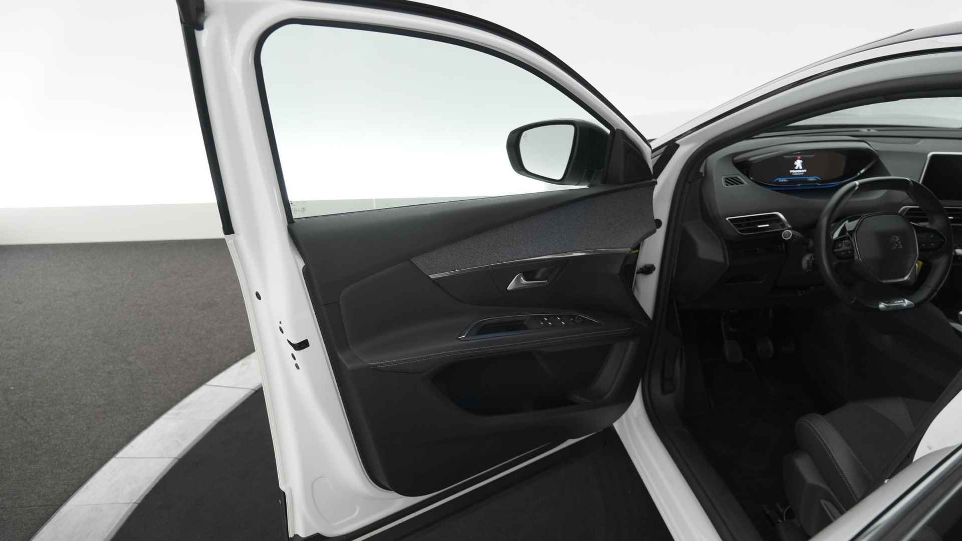 Peugeot 3008 PureTech 130 GT-Line | Dodehoekdetectie | Apple Carplay | Stoelverwarming | Parkeersensoren - 61/72