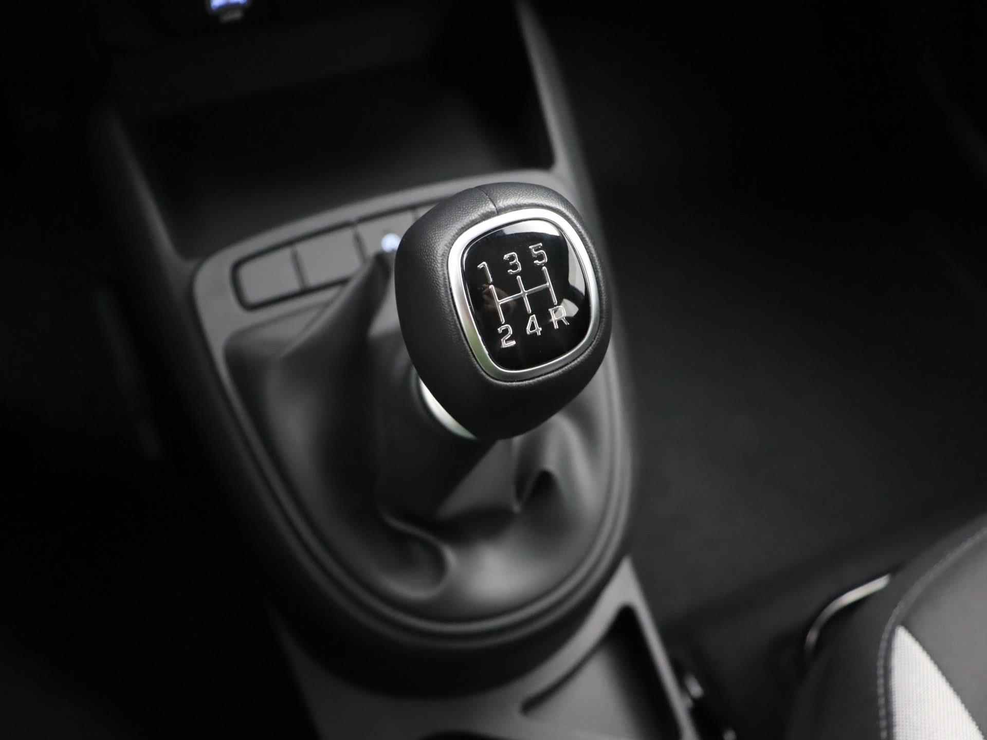 Hyundai i10 1.0 Comfort Smart | Incl. €1000,- Smart Bonus! | In bestelling | Navigatie | Camera | Apple Carplay | Cruise control | Airco | - 19/28