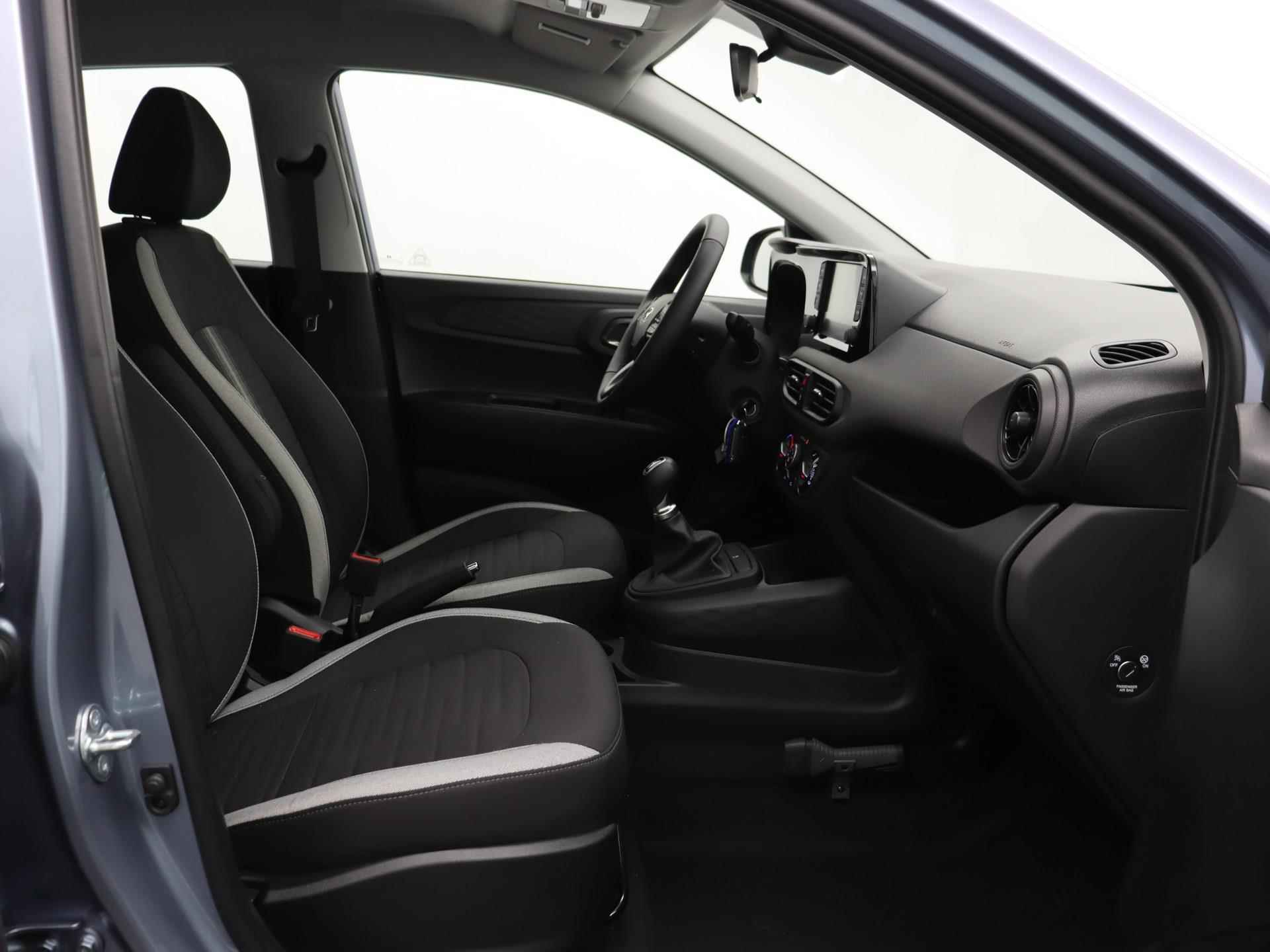 Hyundai i10 1.0 Comfort Smart | Incl. €1000,- Smart Bonus! | In bestelling | Navigatie | Camera | Apple Carplay | Cruise control | Airco | - 26/28