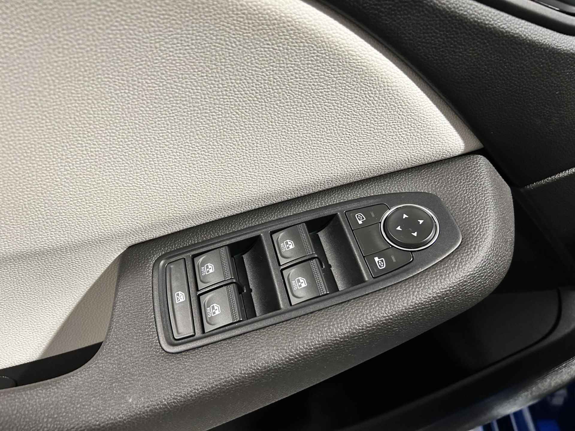 Renault Clio 1.0 TCe 90 Techno Navi|Stoel en Stuurverwarming|Parkeersensoren|Camera| Apple Carplay Android Auto - 11/45