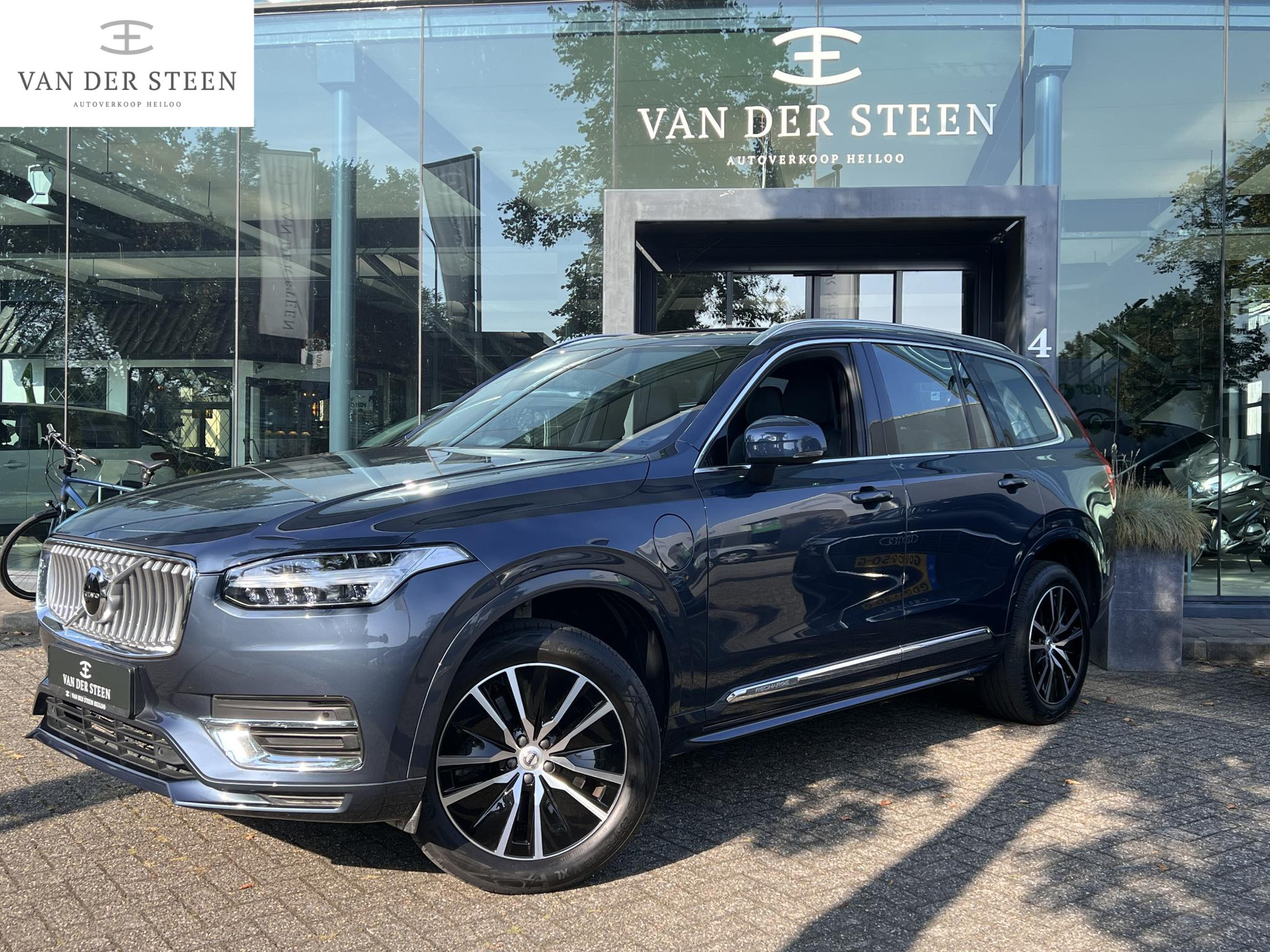 Volvo XC90 2.0 T8 Recharge AWD Business Pro Apple Carplay | Achteruitrijcamera | Dealer Onderhouden