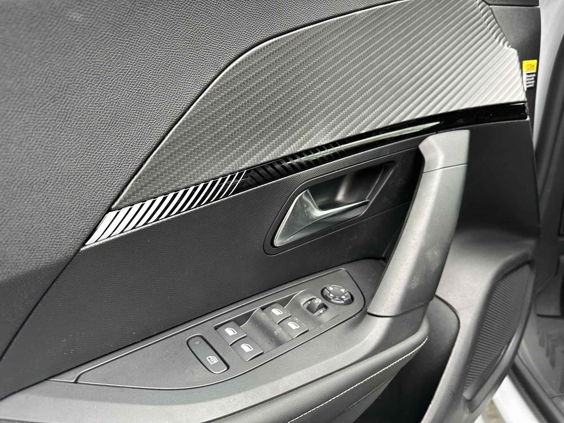 Peugeot 2008 1.2 Turbo 100 PK Allure | Bouwjaar 2024 | Nieuwste Model ! | Digitaal Instrumentarium | HD Camera | Full Screen Navigatie | LED Verlichting | Climate Control | Lichtmetalen Velgen | Draadloze Apple Carplay & Android Auto | - 46/62