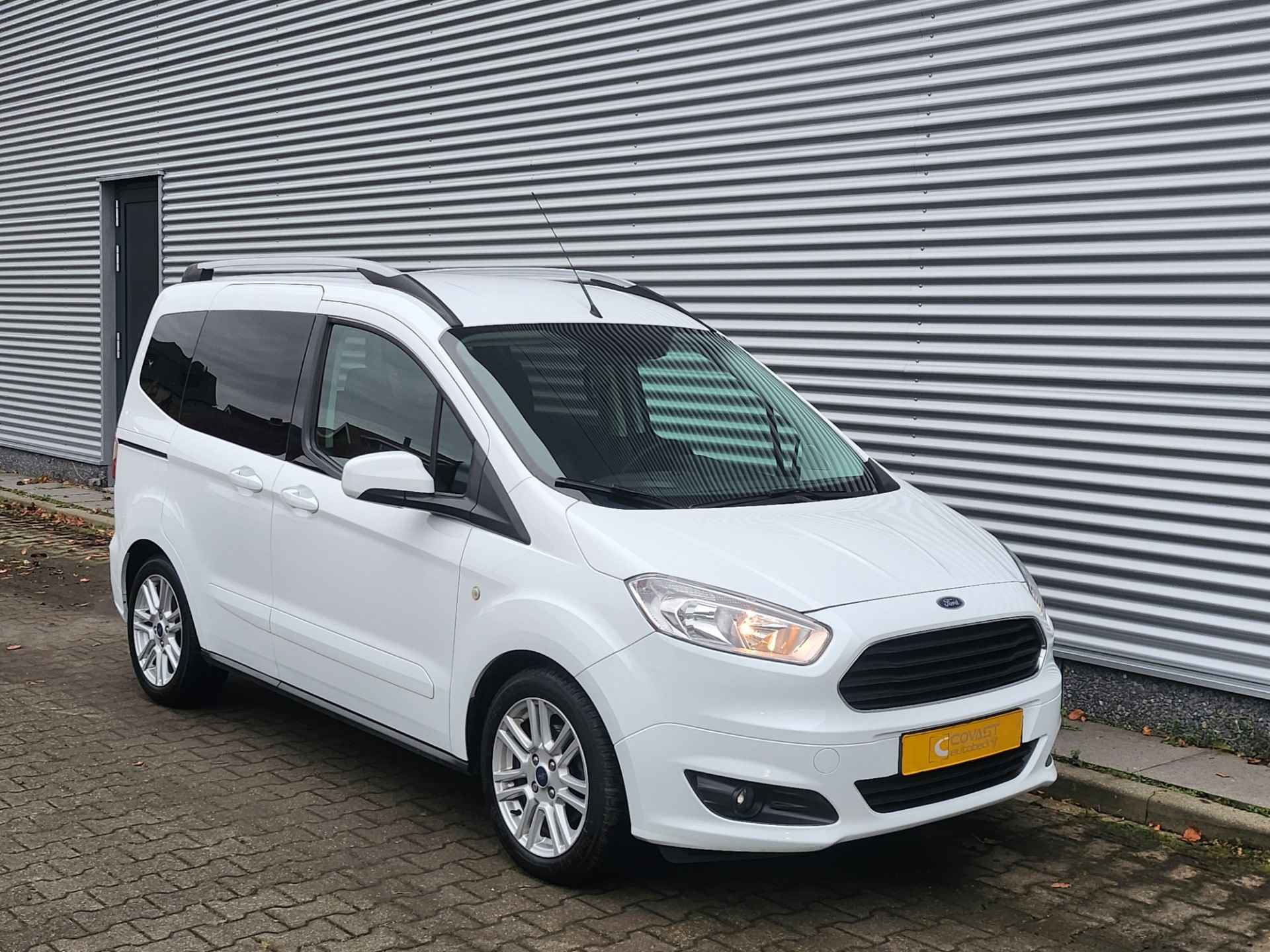 Ford Tourneo Courier 1.0 Titanium | Clima | Cruise | Stoelvw. | Bluetooth | Voorruitvw. | Pdc. | - 4/29