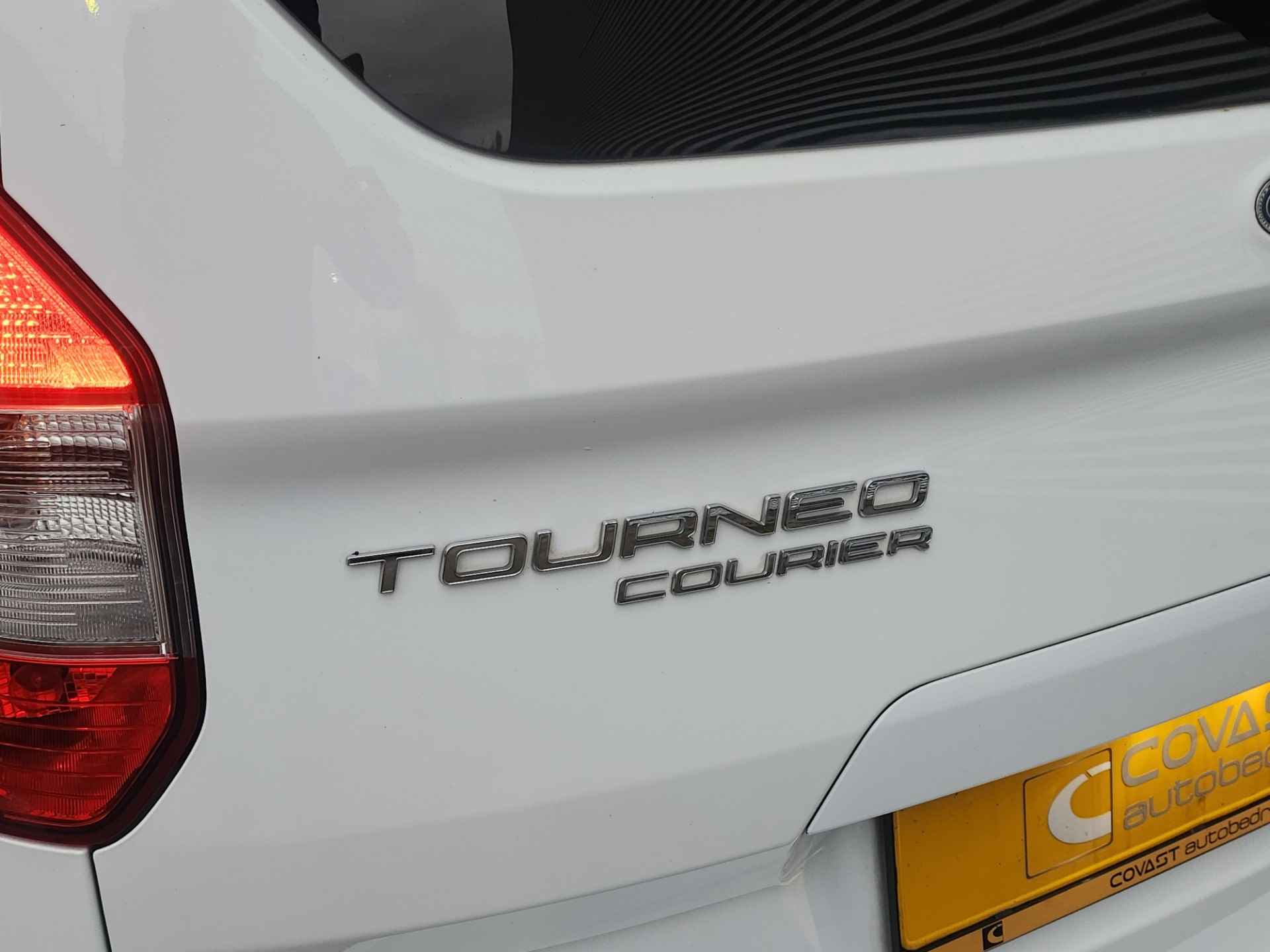 Ford Tourneo Courier 1.0 Titanium | Clima | Cruise | Stoelvw. | Bluetooth | Voorruitvw. | Pdc. | - 29/29