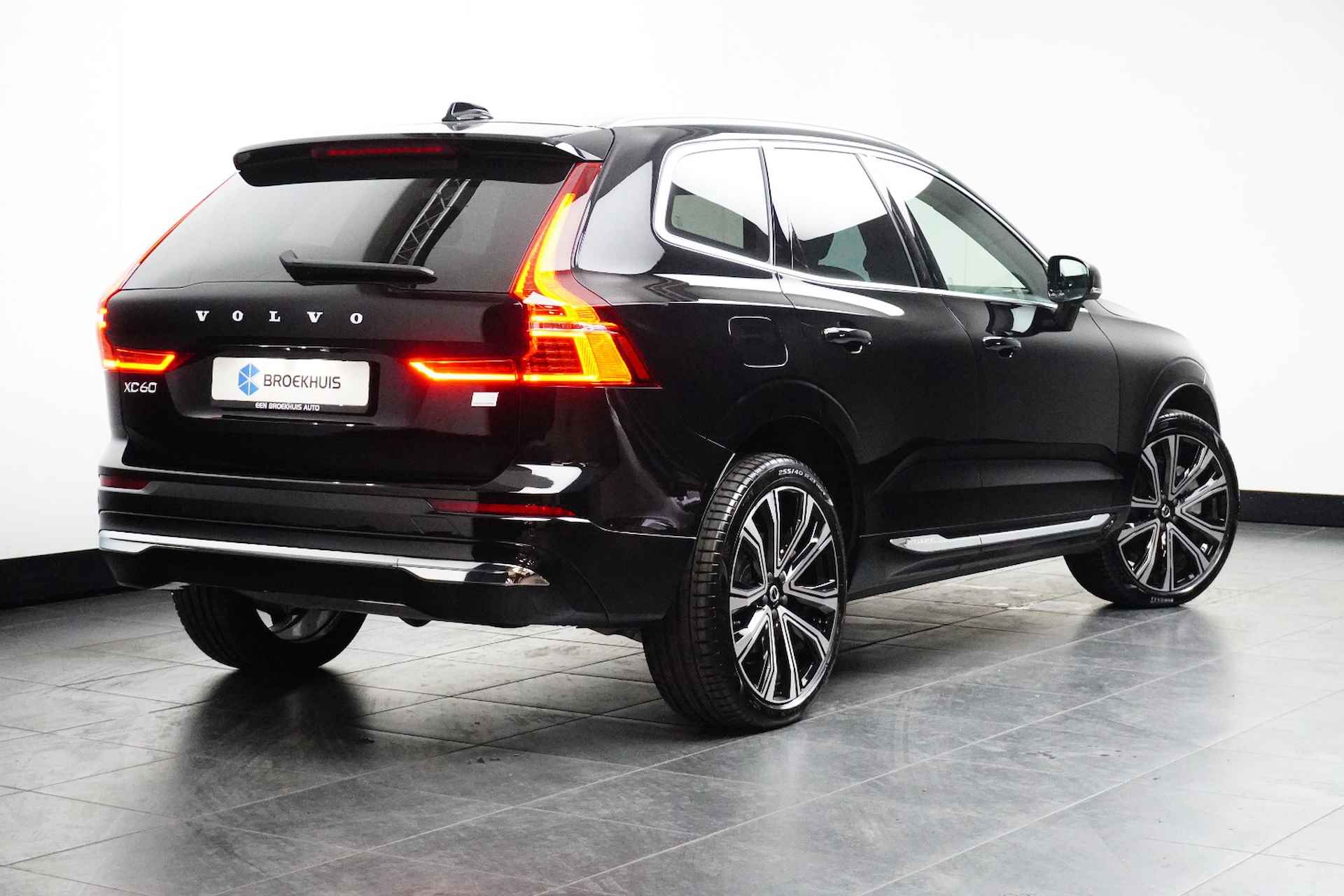 Volvo XC60 2.0 Recharge T6 AWD Plus Bright - 5/25