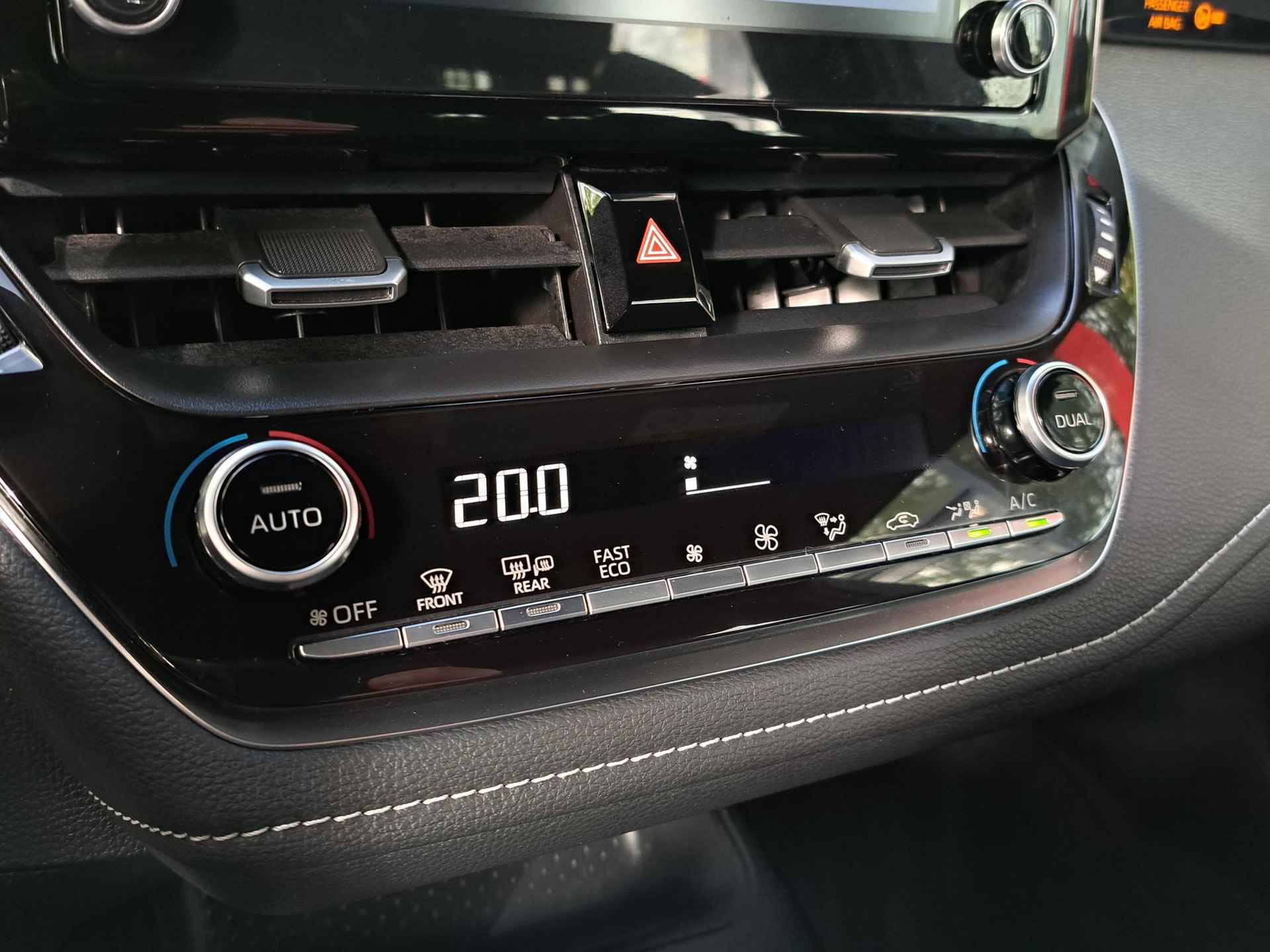 Toyota Corolla Touring Sports 1.8 Hybrid Active | Navi via Smartphone | Apple Carplay | ECC | Camera | Cruise Control | LM Velgen - 22/26