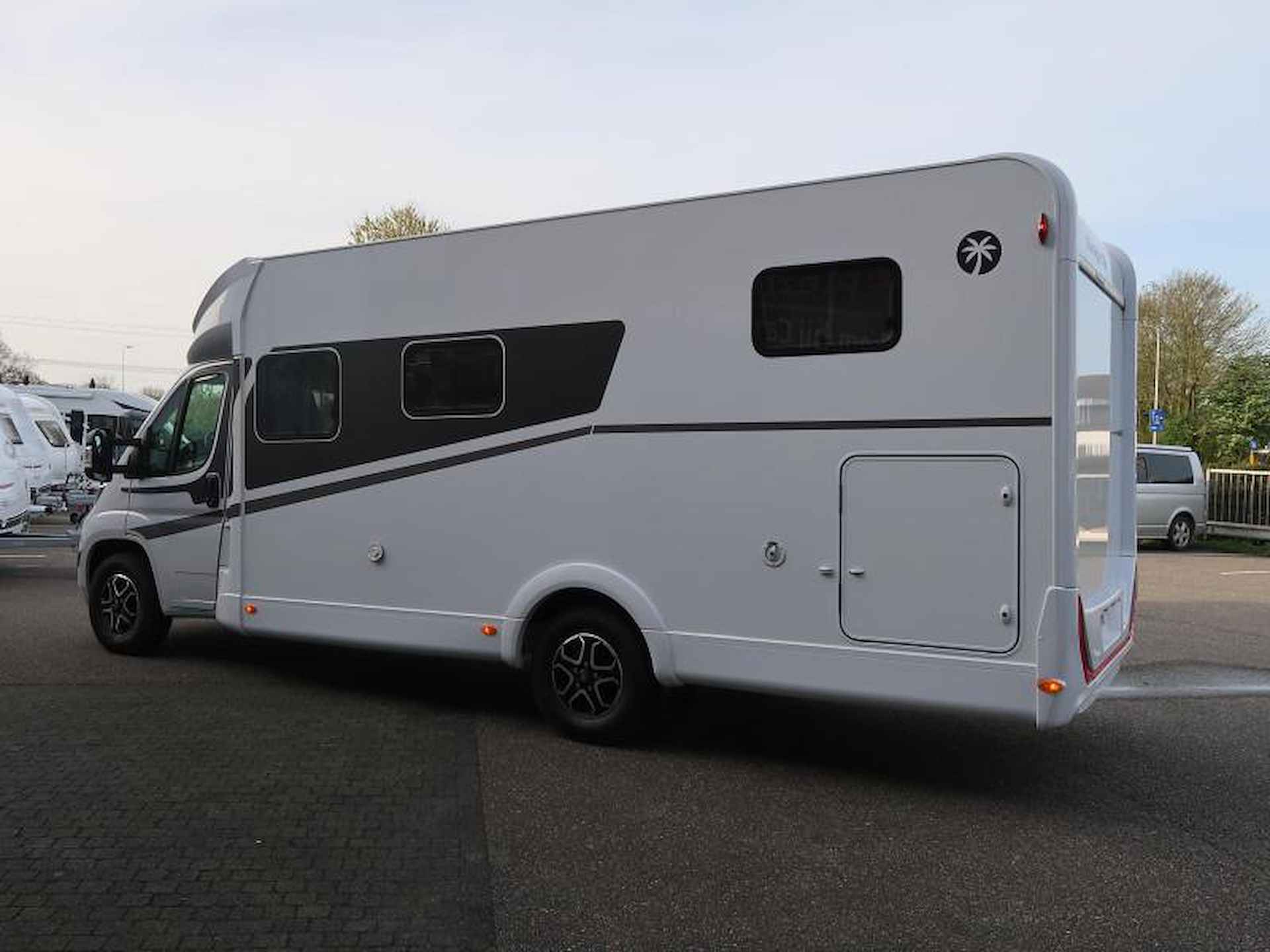 Sunlight T68 Adventure Edition AUT 2 BEDDEN / UIT VOORRAAD!! - 6/25