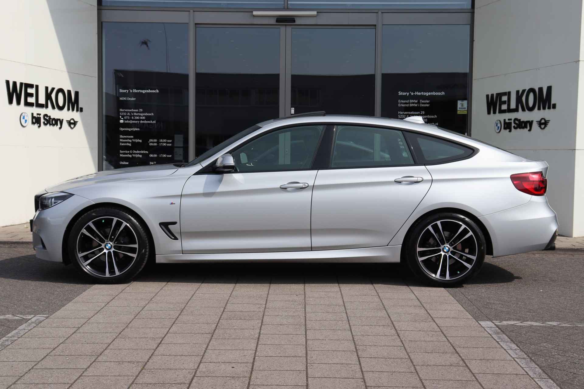 BMW 3-serie Gran Turismo 320i High Executive M Sport Automaat / Panoramadak / Sportstoelen / LED / M Sportonderstel / Navigatie Professional / Stoelverwarming - 5/33