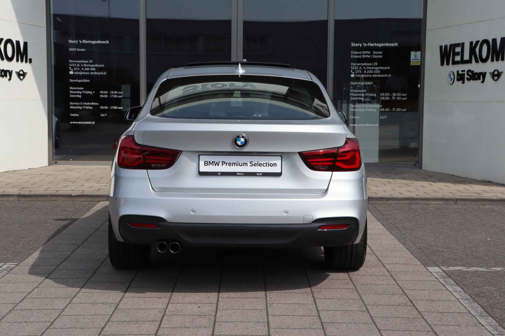 BMW 3-serie Gran Turismo 320i High Executive M Sport Automaat / Panoramadak / Sportstoelen / LED / M Sportonderstel / Navigatie Professional / Stoelverwarming - 8/33