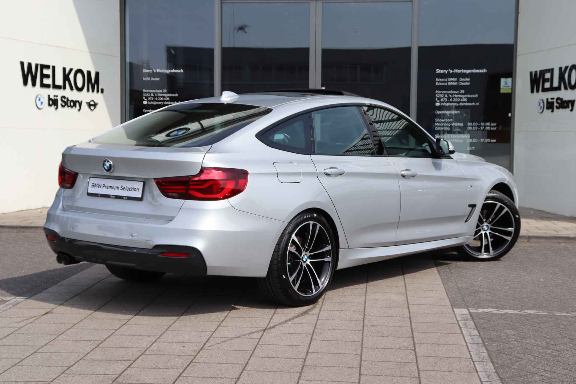 BMW 3-serie Gran Turismo 320i High Executive M Sport Automaat / Panoramadak / Sportstoelen / LED / M Sportonderstel / Navigatie Professional / Stoelverwarming - 10/33