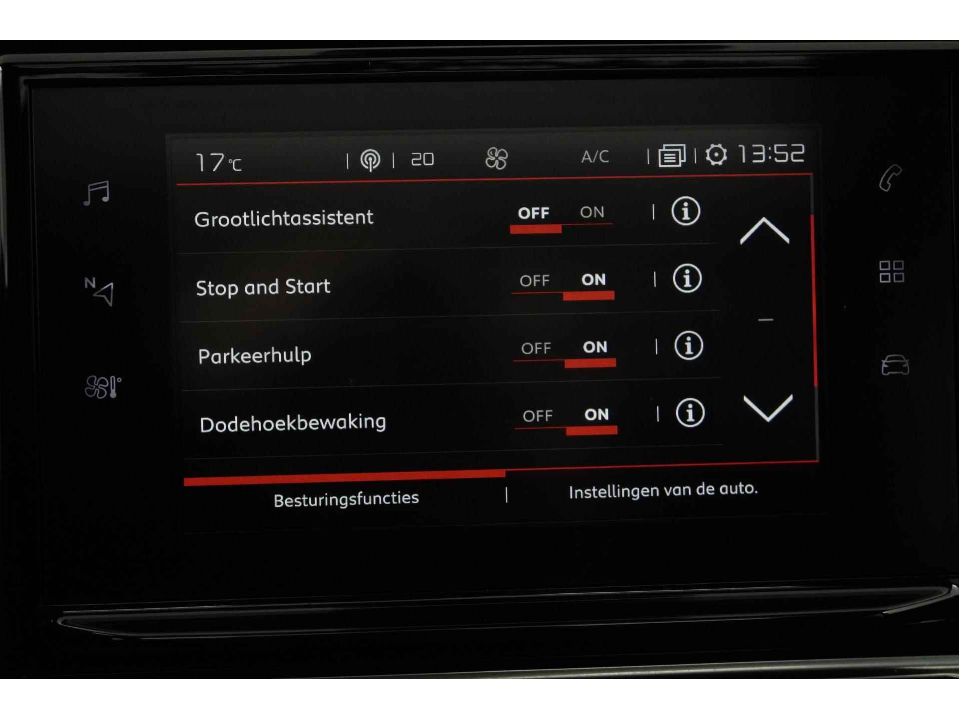 Citroën C3 Aircross 1.2 PureTech Shine | Panoramadak | Camera | Blind spot | Grip-Control |  Zondag Open! - 26/45