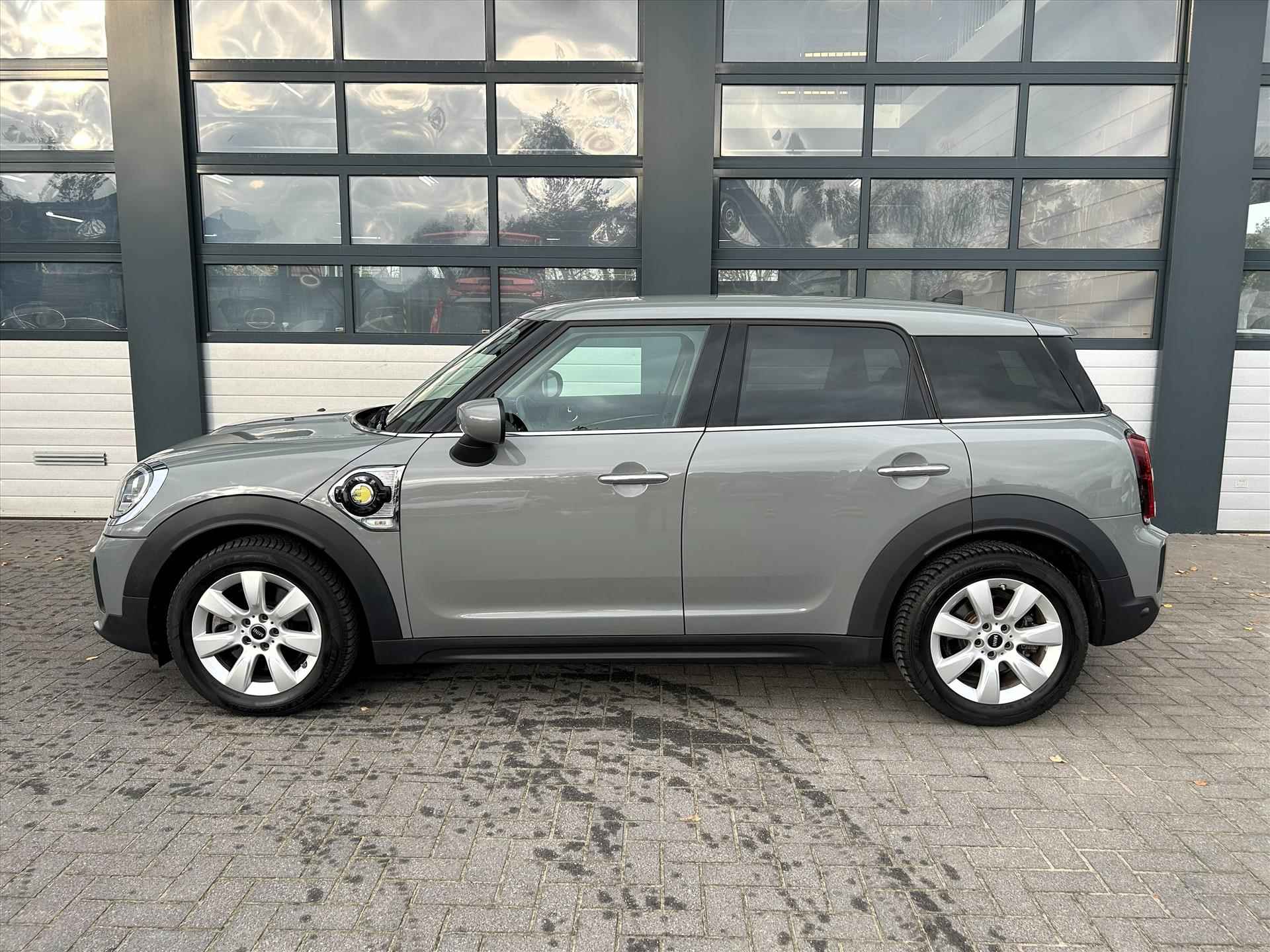 Mini Countryman SE ALL4 PHEV 220pk, Stoelverw. Carplay, Cruise - 4/37