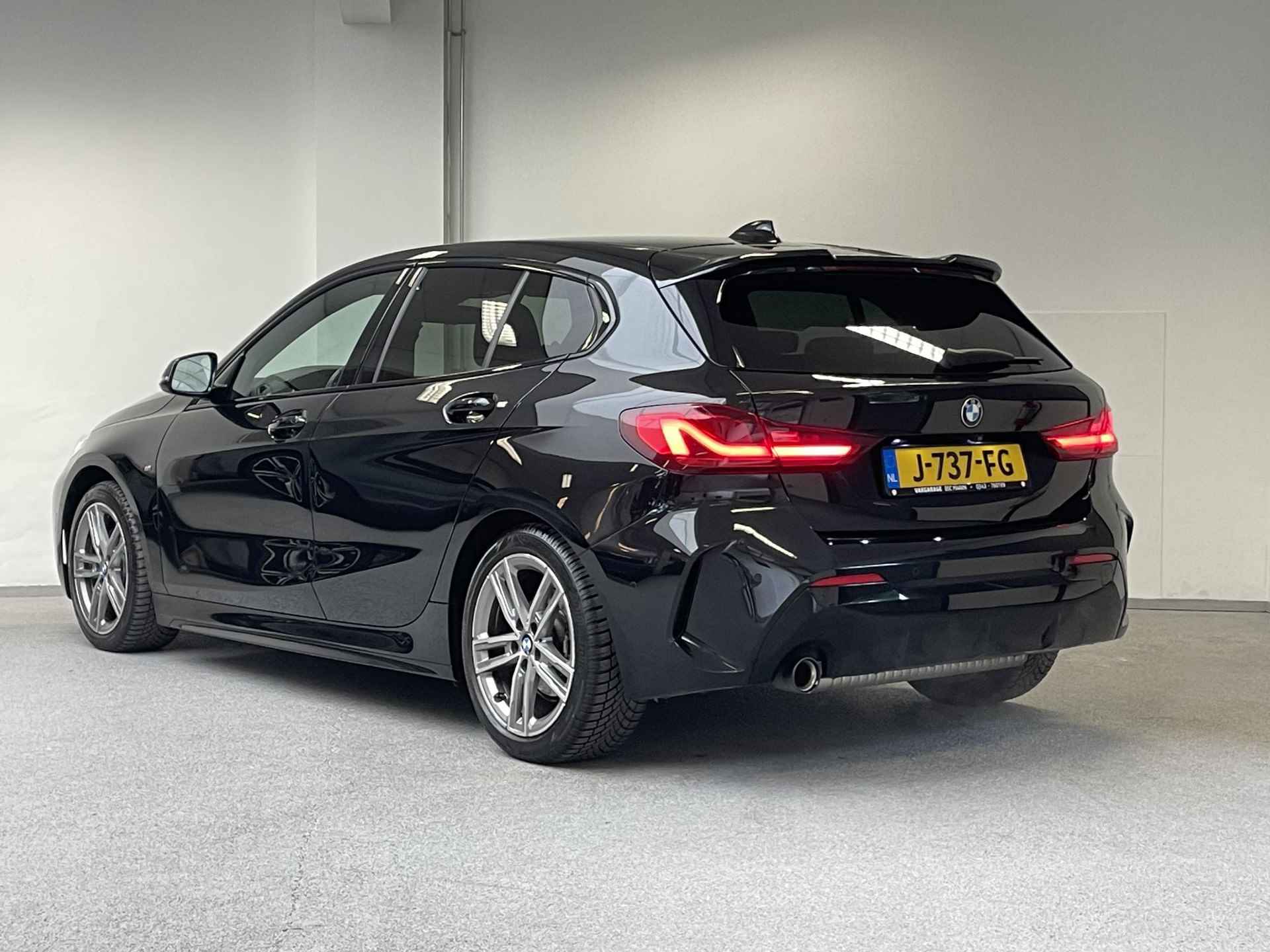 BMW 1-serie 118i M-sport | 1e-EIG. | ORG.NL | CAMERA | HALF-LEDER | CARPLAY | - 3/43