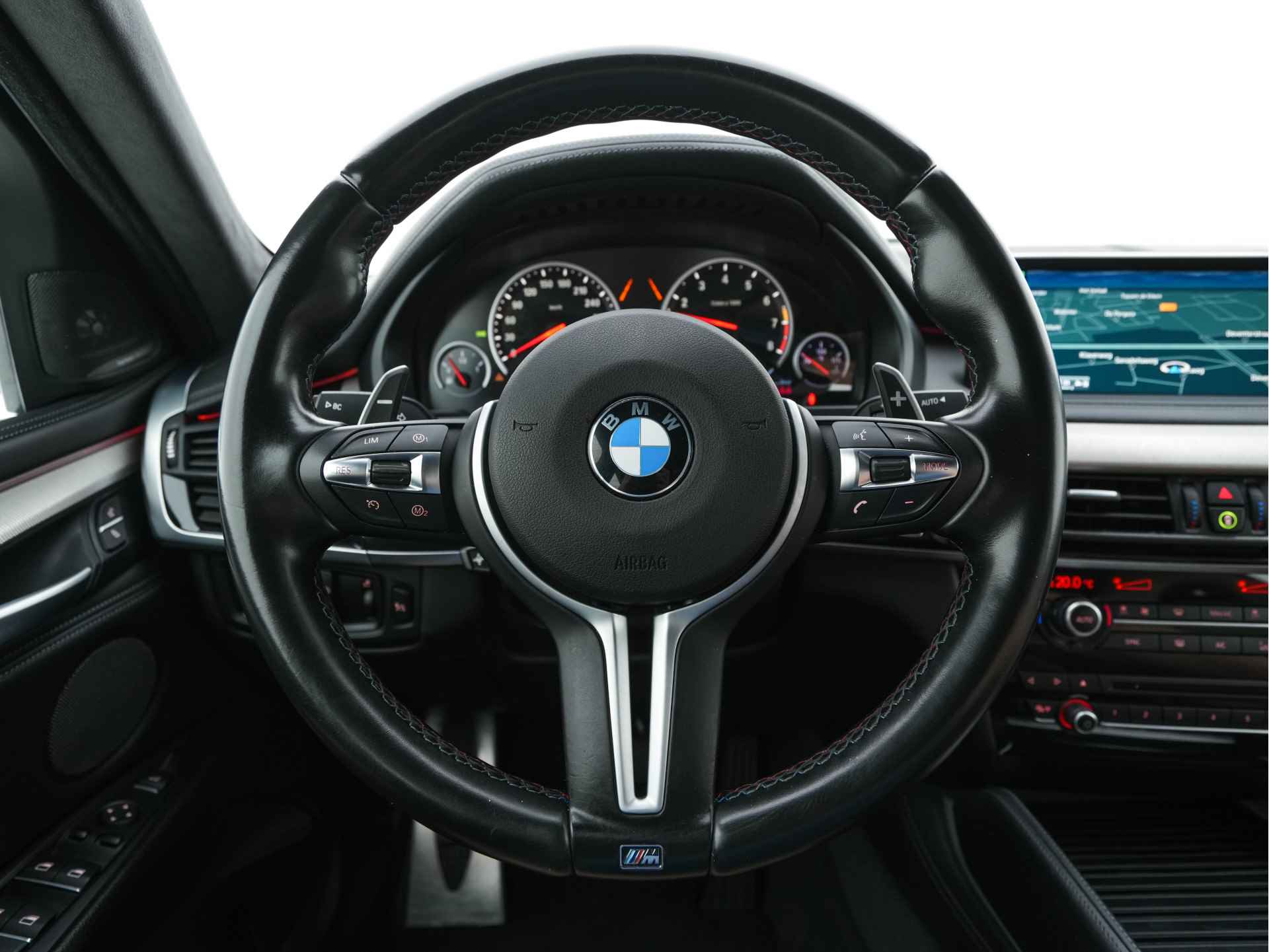 BMW X6 M Sport-Pack Aut. *MERINO-LEATHER | HEAD-UP | SOFT-CLOSE | NIGHT-VISION |  SURROUND-VIEW | MEMORY-PACK | HARMAN/KARDON-SURROUND | BLIND-SPOT | DAB+ | FULL-LED | NAVI-FULLMAP | SPORT-SEATS | 21''ALU* - 20/43