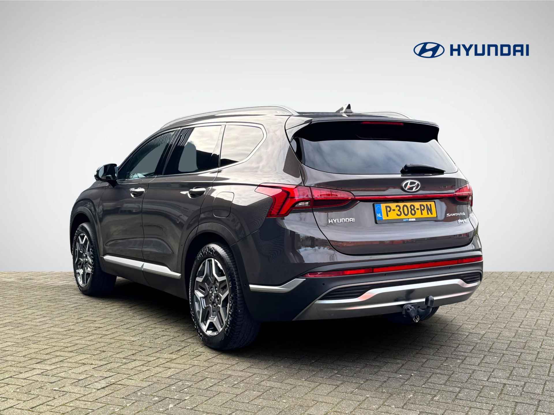 Hyundai Santa Fe 1.6 T-GDI PHEV Premium | Trekhaak | Vol-Leder 'Cognac' | Stuur- + Stoelverwarming | Head-Up Display | Geheugenstoel | 360° Camera | Rijklaarprijs! - 6/36