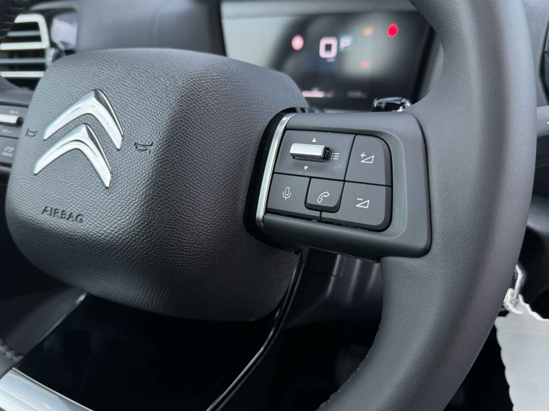 Citroën C4 1.2 Puretech Feel 130PK Automaat | PDC achter | Camera | Cruise Control | Climate | Carplay - 29/32