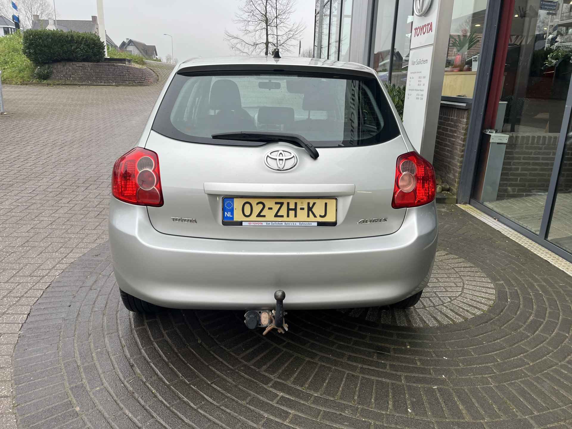 Toyota Auris 1.4-16V Sol - 4/18