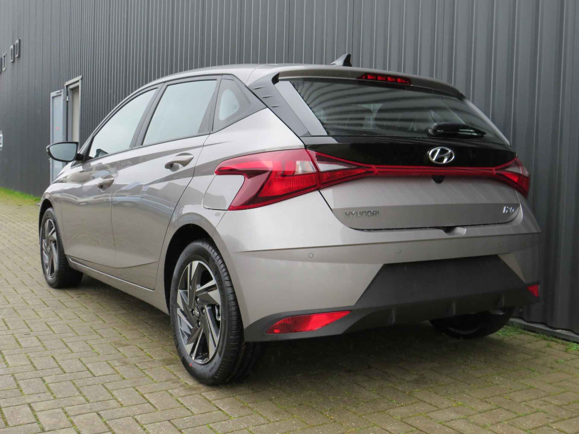Hyundai i20 1.0 T-GDI Comfort Smart | VAN €26.630 VOOR €24.500 - 3/25