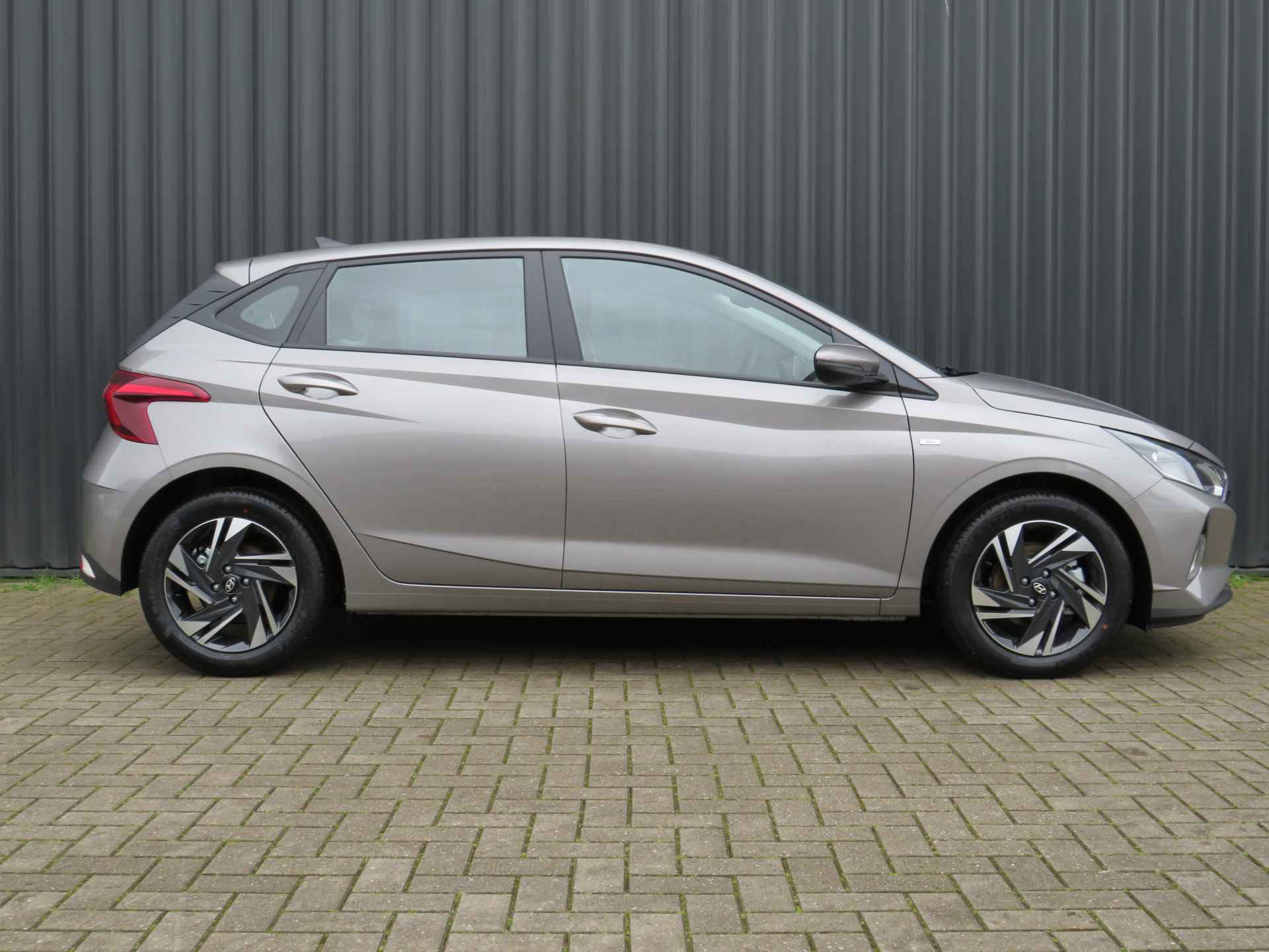Hyundai i20 1.0 T-GDI Comfort Smart | VAN €26.630 VOOR €24.500 - 7/25