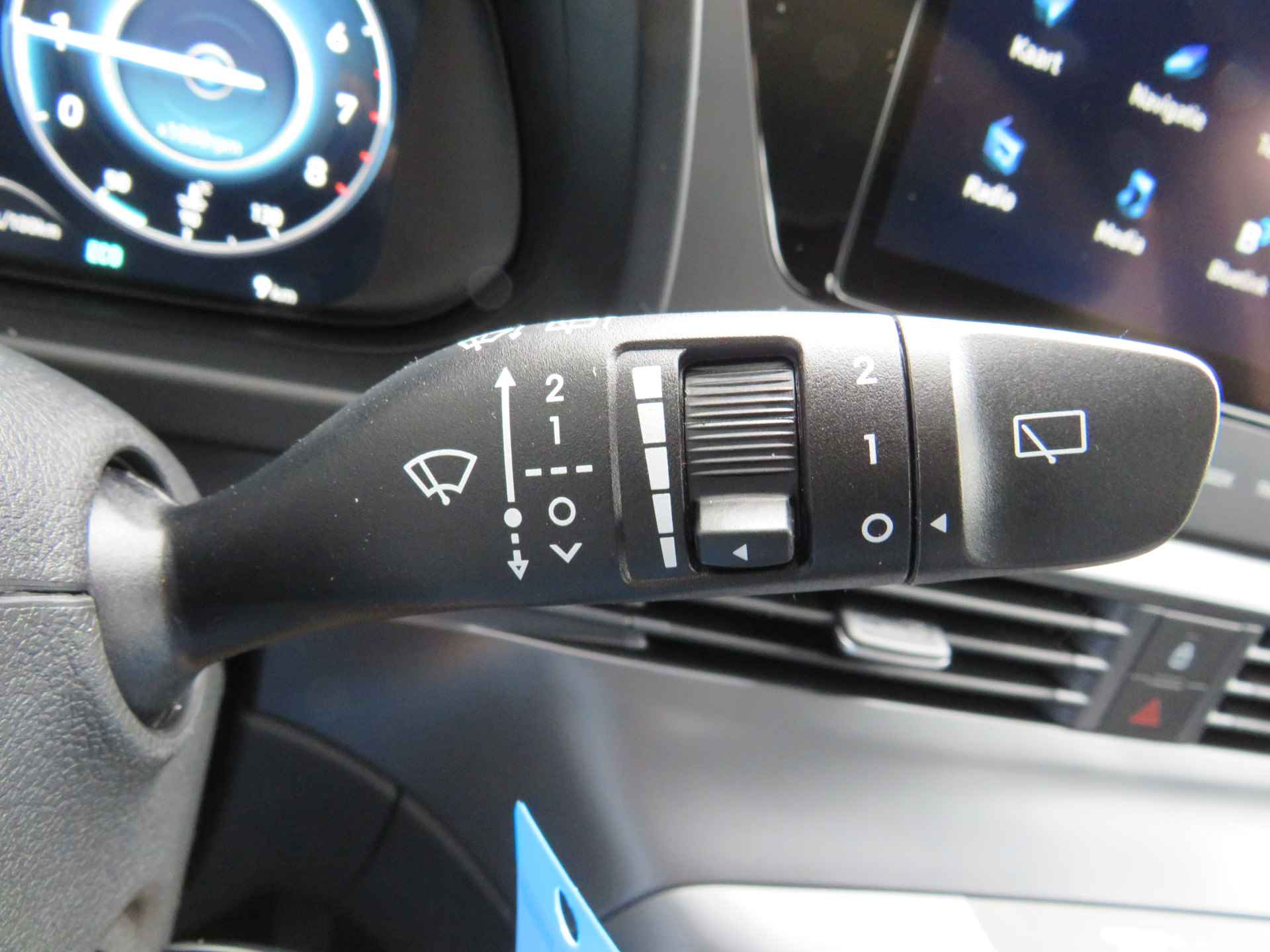 Hyundai i20 1.0 T-GDI Comfort Smart | VAN €26.630 VOOR €24.500 - 17/25