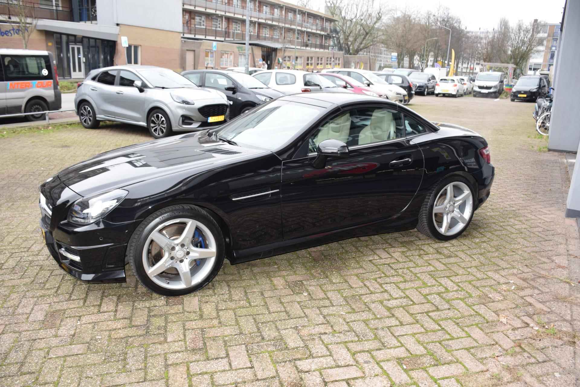 Mercedes-Benz SLK-klasse 200 CarbonLOOK Edition, Leer, Sportstoelen, Glazen dak, Stoel verwarming , Xenon, PDC , AMG Pakket, - 5/57