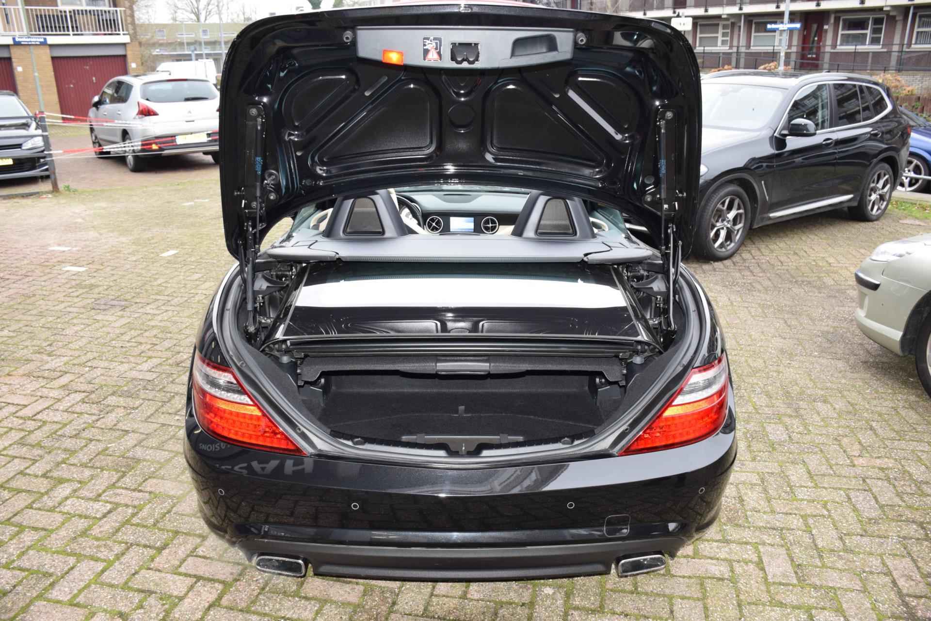 Mercedes-Benz SLK-klasse 200 CarbonLOOK Edition, Leer, Sportstoelen, Glazen dak, Stoel verwarming , Xenon, PDC , AMG Pakket, - 45/57