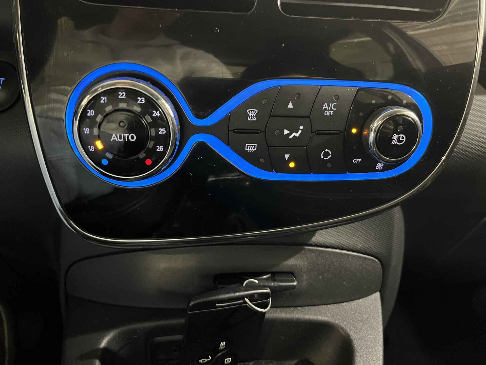 Renault ZOE R90 Intens 41 kWh (ex Accu) Automaat | Subsidie Mogelijkheid | Lichtmetalen Velgen | Privacy Glass | Climate Control | Cruise Control | Licht & Regen Sensor | - 20/30