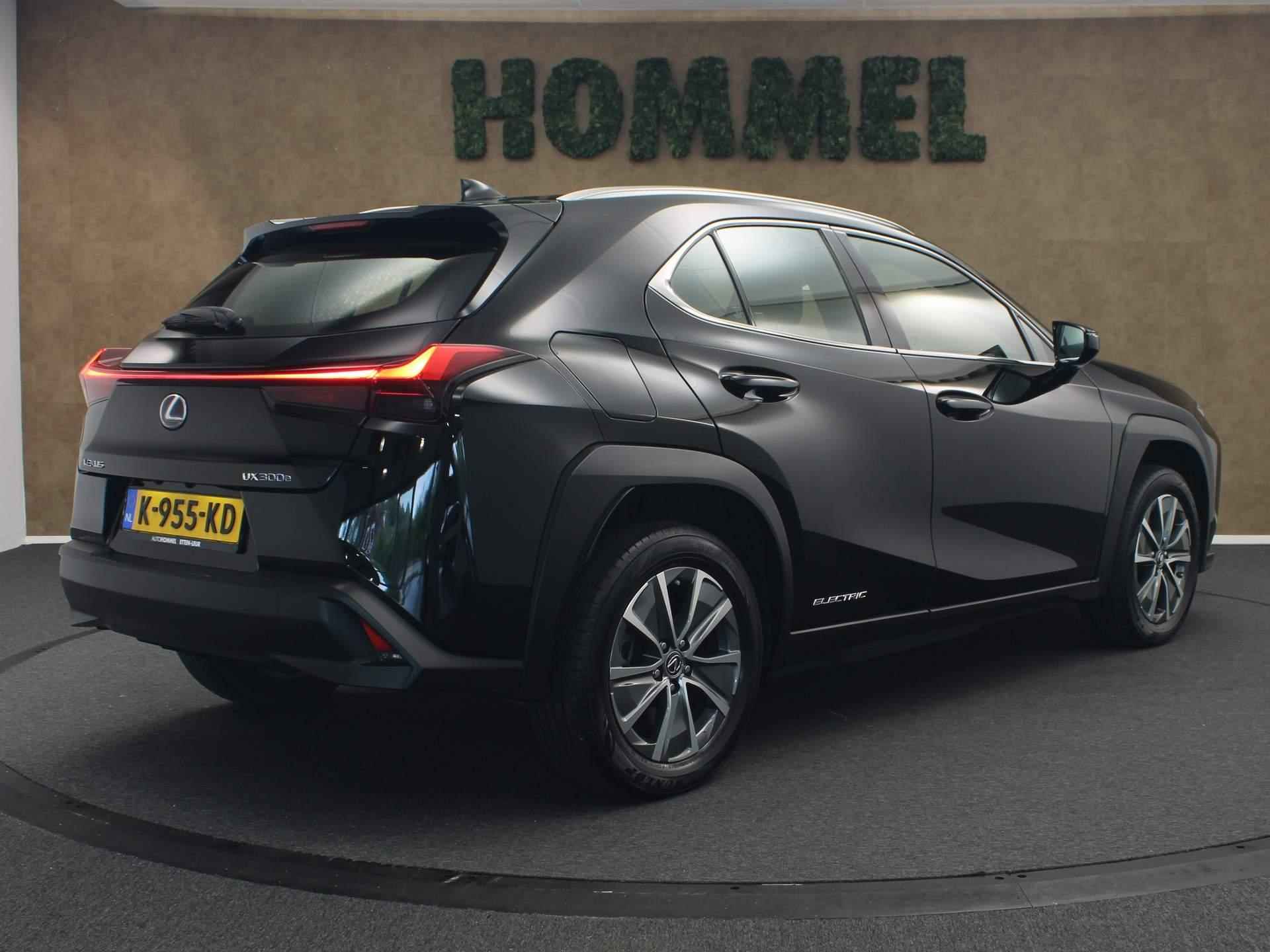 Lexus UX 300e Business 54 kWh - ORIGINEEL NEDERLANDSE AUTO - AFKOMSTIG VAN 1E EIGENAAR - 8% BIJTELLING- CLIMATE CONTROL - ACHTERUITRIJCAMERA - 17 INCH LICHT METALEN VELGEN - ALCANTARA BEKLEDING - ELEKTRISCH VERSTELBARE VOORSTOELEN - ADAPTIEVE CRUISE CONTROL - 4/45