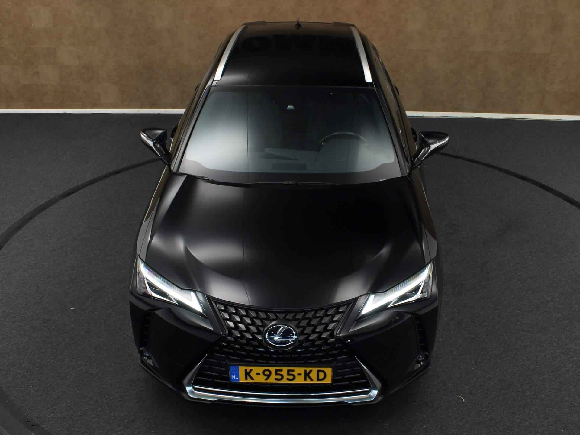 Lexus UX 300e Business 54 kWh - ORIGINEEL NEDERLANDSE AUTO - AFKOMSTIG VAN 1E EIGENAAR - 8% BIJTELLING- CLIMATE CONTROL - ACHTERUITRIJCAMERA - 17 INCH LICHT METALEN VELGEN - ALCANTARA BEKLEDING - ELEKTRISCH VERSTELBARE VOORSTOELEN - ADAPTIEVE CRUISE CONTROL - 7/45