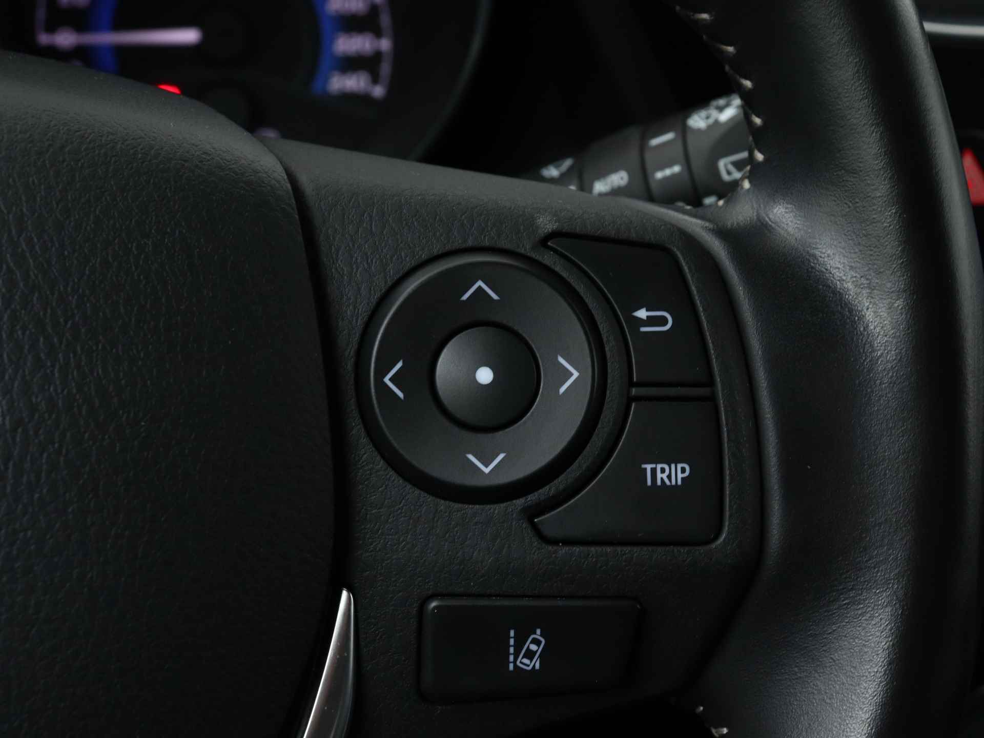 Toyota Auris Touring Sports 1.8 Hybrid Dynamic | Trekhaak | Navigatie | Cruise control | - 23/42