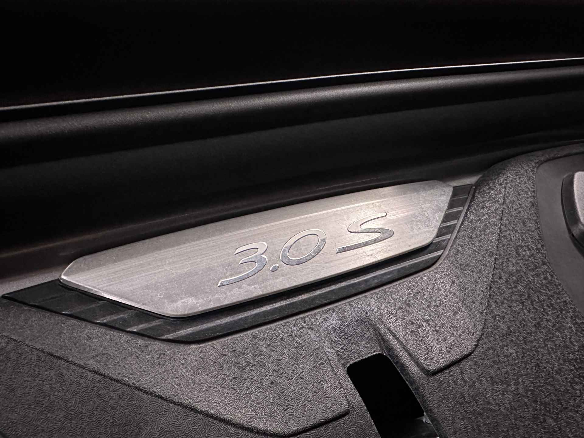 Porsche 911 Cabrio 3.0 Carrera S | 450pk | Sport Design | Sportchrono | Sportuitlaat | PDLS + | Adaptive Cruise | Stoelventilatie | Apple Carplay | Camera | - 39/52