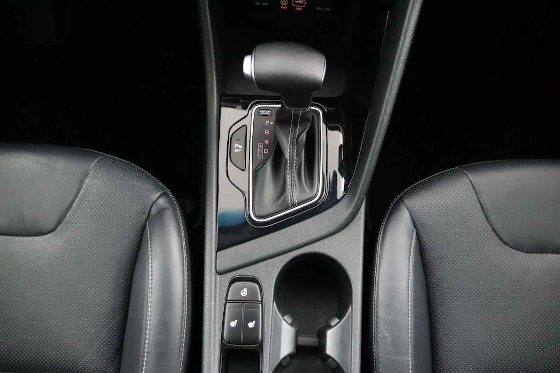 Kia Niro 1.6 GDi Hybrid DynamicPlusLine - Cruise Control Adaptief - Apple Carplay/Android Auto - Stoel-/stuurverwarming - Navigatie - Climate Control - Fabrieksgarantie tot 06-2026 - 28/57