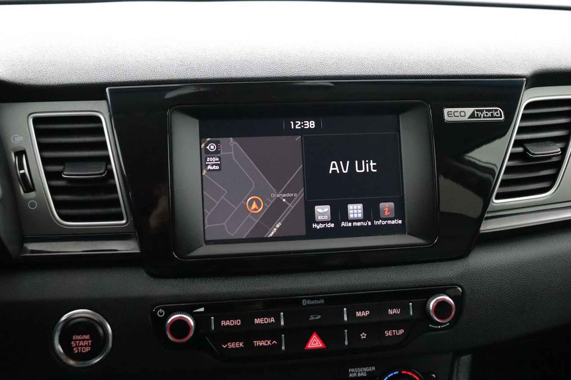 Kia Niro 1.6 GDi Hybrid DynamicPlusLine - Cruise Control Adaptief - Apple Carplay/Android Auto - Stoel-/stuurverwarming - Navigatie - Climate Control - Fabrieksgarantie tot 06-2026 - 41/57