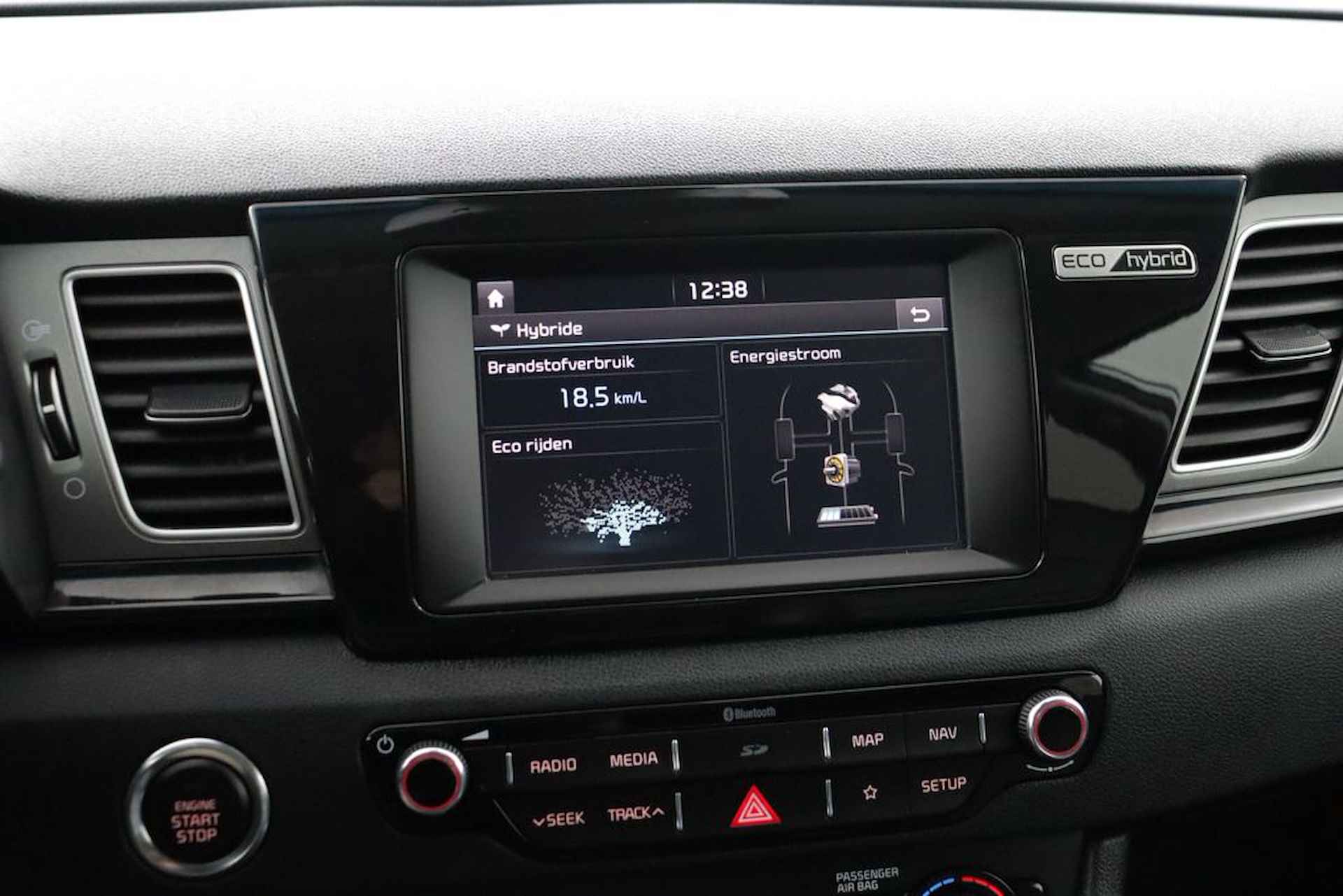 Kia Niro 1.6 GDi Hybrid DynamicPlusLine - Cruise Control Adaptief - Apple Carplay/Android Auto - Stoel-/stuurverwarming - Navigatie - Climate Control - Fabrieksgarantie tot 06-2026 - 42/57