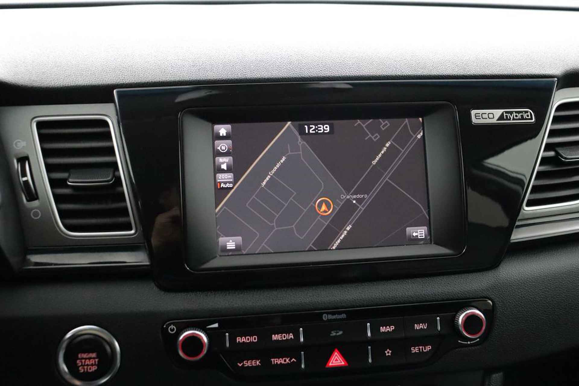 Kia Niro 1.6 GDi Hybrid DynamicPlusLine - Cruise Control Adaptief - Apple Carplay/Android Auto - Stoel-/stuurverwarming - Navigatie - Climate Control - Fabrieksgarantie tot 06-2026 - 44/57
