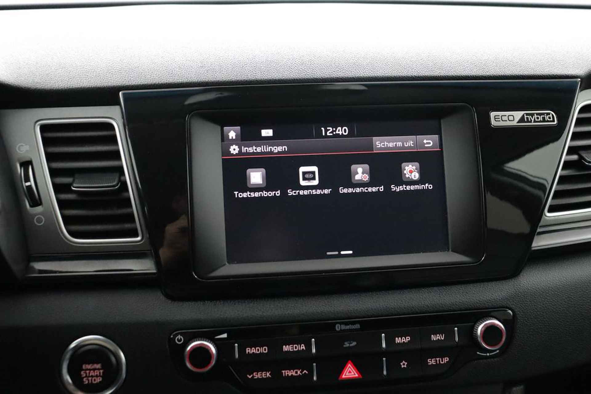 Kia Niro 1.6 GDi Hybrid DynamicPlusLine - Cruise Control Adaptief - Apple Carplay/Android Auto - Stoel-/stuurverwarming - Navigatie - Climate Control - Fabrieksgarantie tot 06-2026 - 49/57