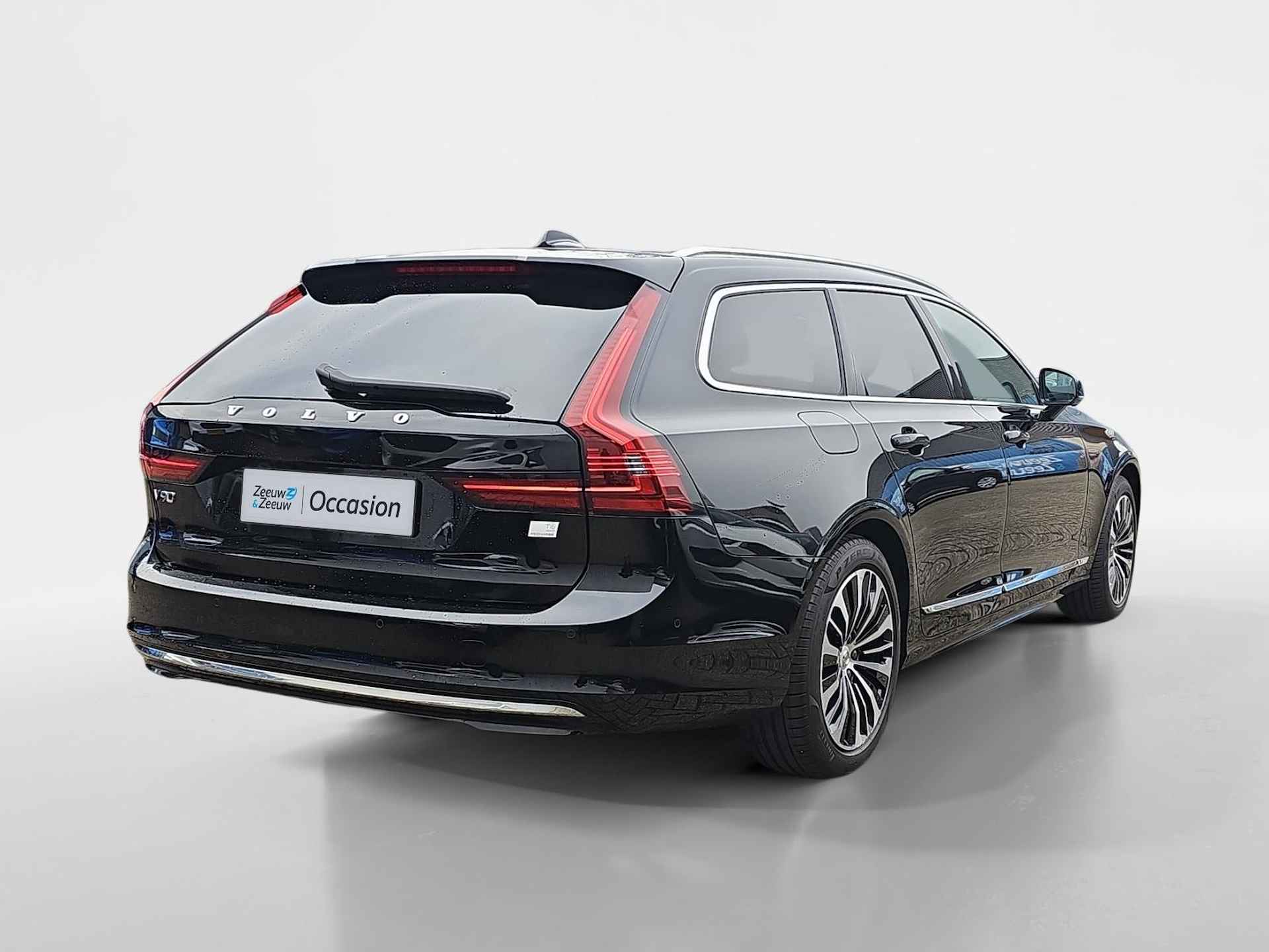 Volvo V90 2.0 T6 Plug-in hybrid AWD Plus Bright Volvo V90 2.0 T6 Recharge AWD Plus Bright | 360 graden camera | Stoel- en stuurverwarming | Elektrische voorstoelen met geheugenfunctie | Elektrische achterklep | Navigatie - 7/31