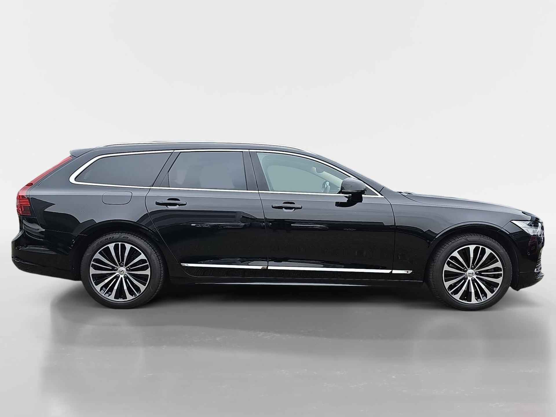 Volvo V90 2.0 T6 Plug-in hybrid AWD Plus Bright Volvo V90 2.0 T6 Recharge AWD Plus Bright | 360 graden camera | Stoel- en stuurverwarming | Elektrische voorstoelen met geheugenfunctie | Elektrische achterklep | Navigatie - 8/31