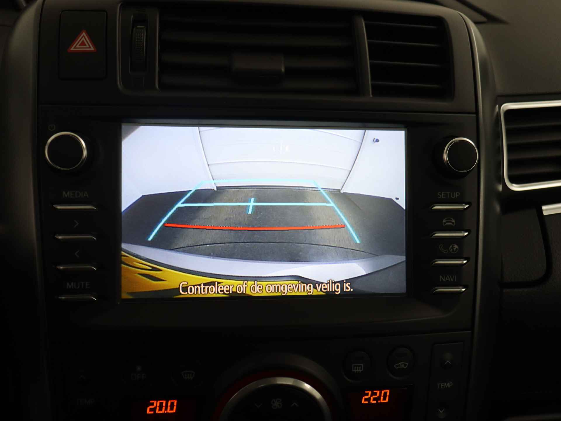 Toyota Verso 1.6 VVT-i SkyView Edition | Navigatie | Panoramadak | Camera | - 11/44