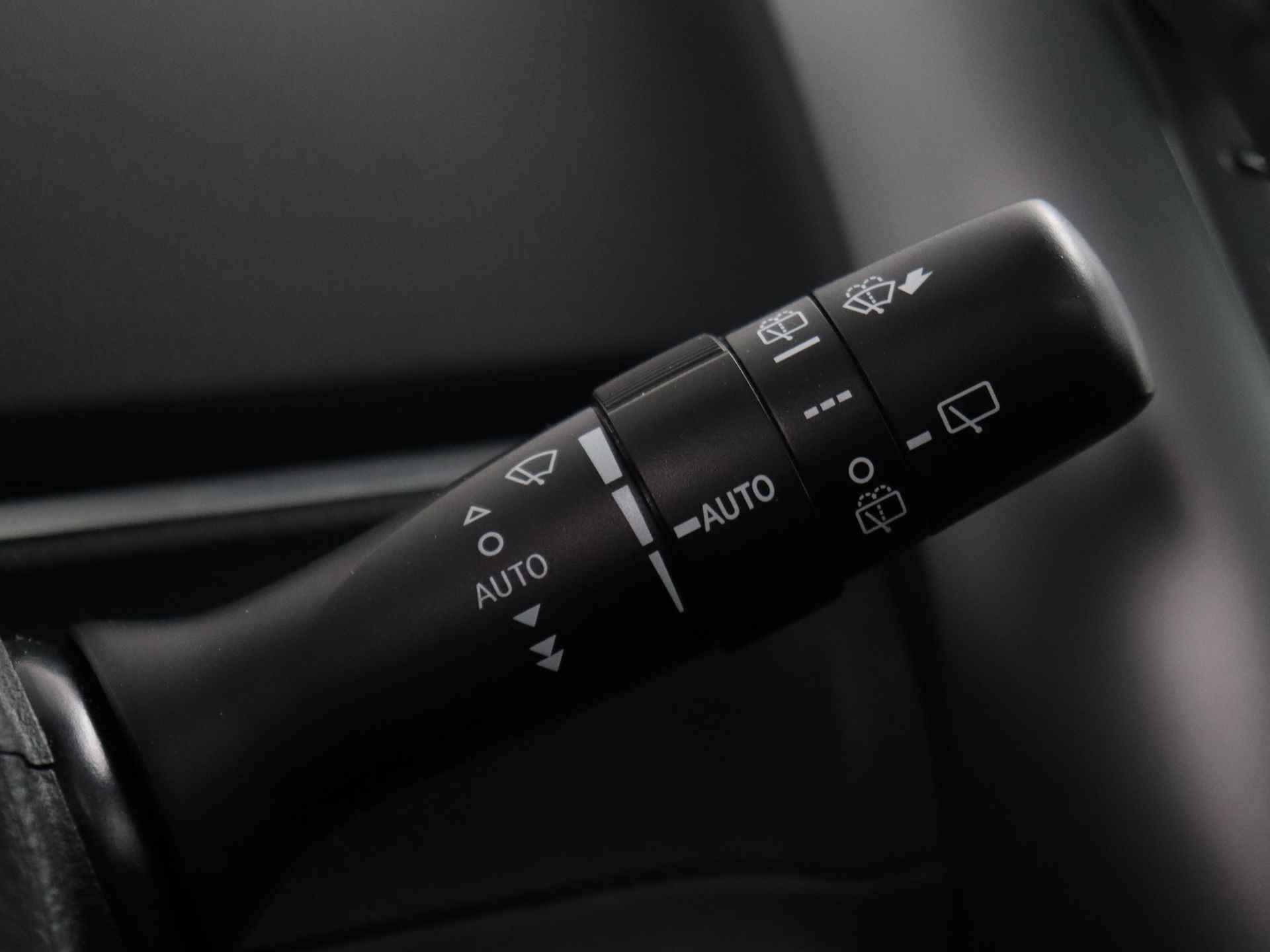 Toyota Verso 1.6 VVT-i SkyView Edition | Navigatie | Panoramadak | Camera | - 24/44