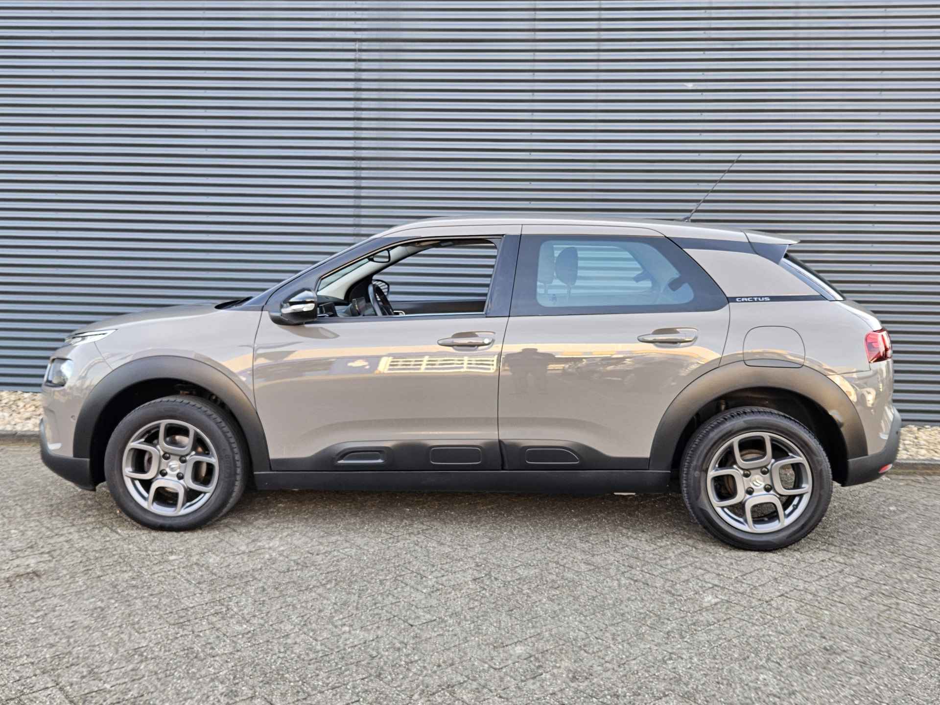 Citroën C4 Cactus 1.2 PureTech Feel 110PK | Trekhaak | Navigatie | Keyless Entry en Start | - 4/43