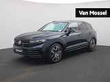 Volkswagen Touareg 3.0 TSi eHybrid 4MOTION R 462 PK | R-line | Automaat | Navigatie | Camera | Panoramadak | Adaptive Cruise Control | Trekhaak | Climate Control | Stoelverwarming | Parkeersensoren | Lichtmetalen velgen | Privacy glass |