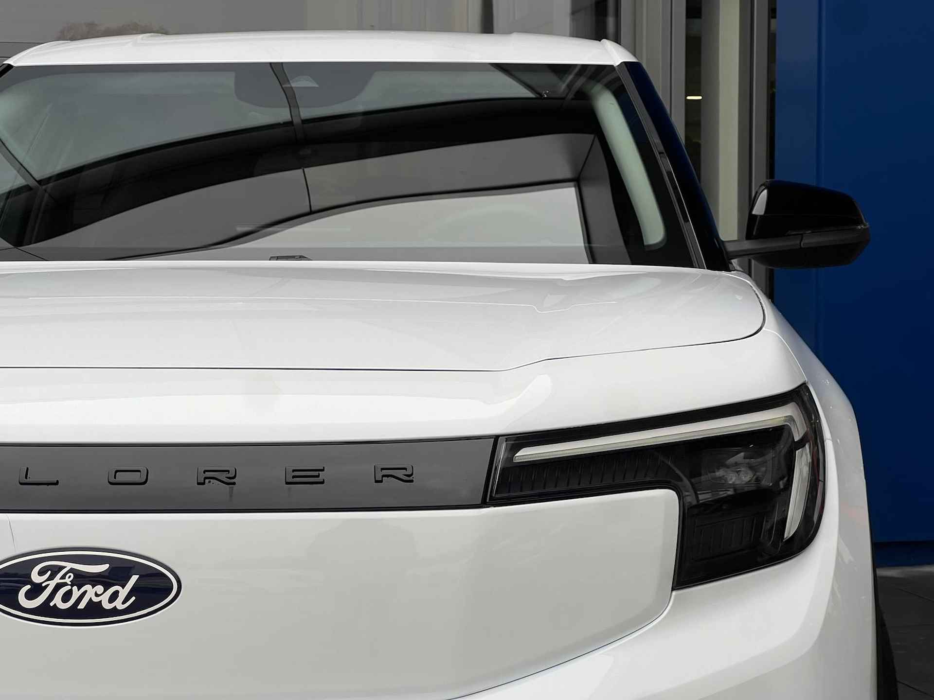 Ford Explorer Extended Range RWD 77 kWh GRATIS laadpaal (i.c.m. options) Driver ass. pack | All-seasonbanden Ford options 0,99% | Private lease vanaf €524 | Fordvoordeel €1000,- - 3/19