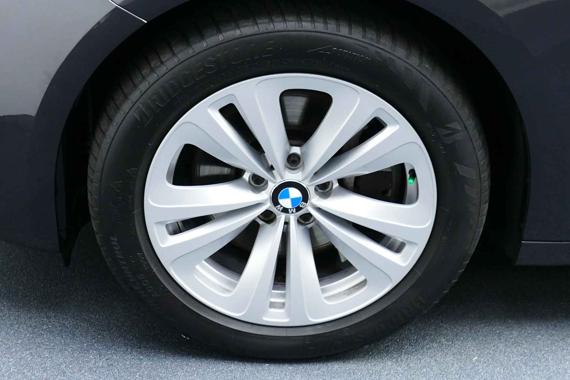 BMW 5 Serie Gran Turismo 535i 306PK High Executive. Panodak, Leer, Camera, Stoelverw, 18"LMV, Xenon - 17/41