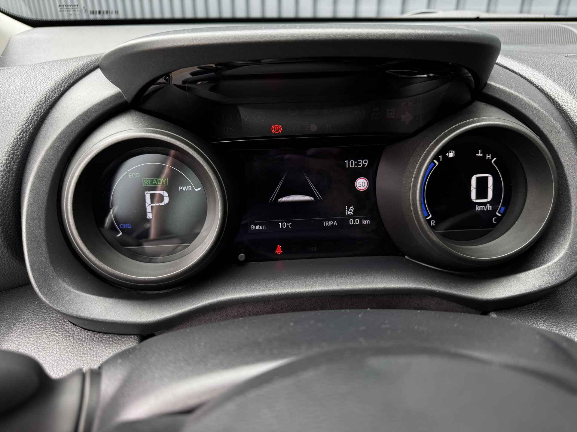 Toyota Yaris 1.5 Hybrid Dynamic | Navi | Prijs Rijklaar!! - 12/38