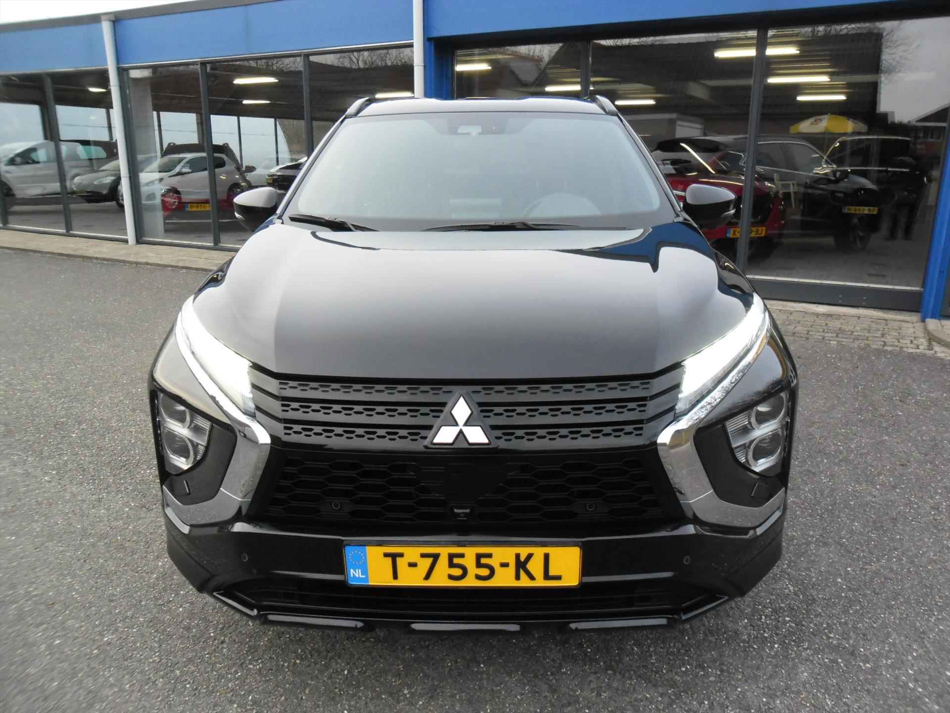 Mitsubishi Eclipse Cross 2.4 PHEV 4WD EXECUTIVE NAV ECC 1/2 LEDER 18"LMV 360 CAMERA PDC XENON RIJKLAARPRIJS - 12/18