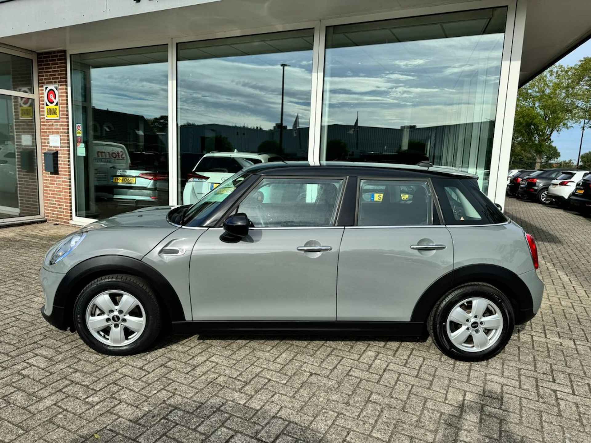 MINI Cooper 1.5 COOPER BUSINESS- ALL IN PRIJS - 5/30