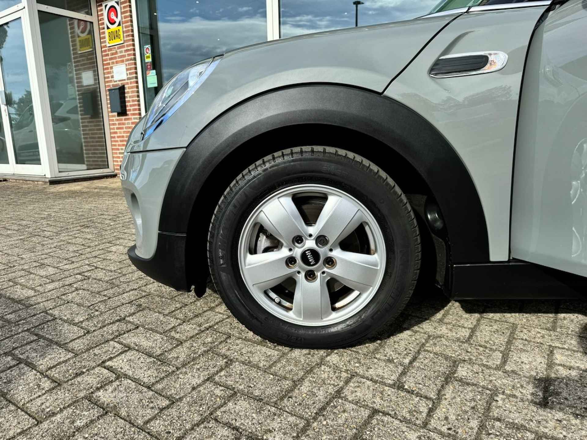 MINI Cooper 1.5 COOPER BUSINESS- ALL IN PRIJS - 30/30