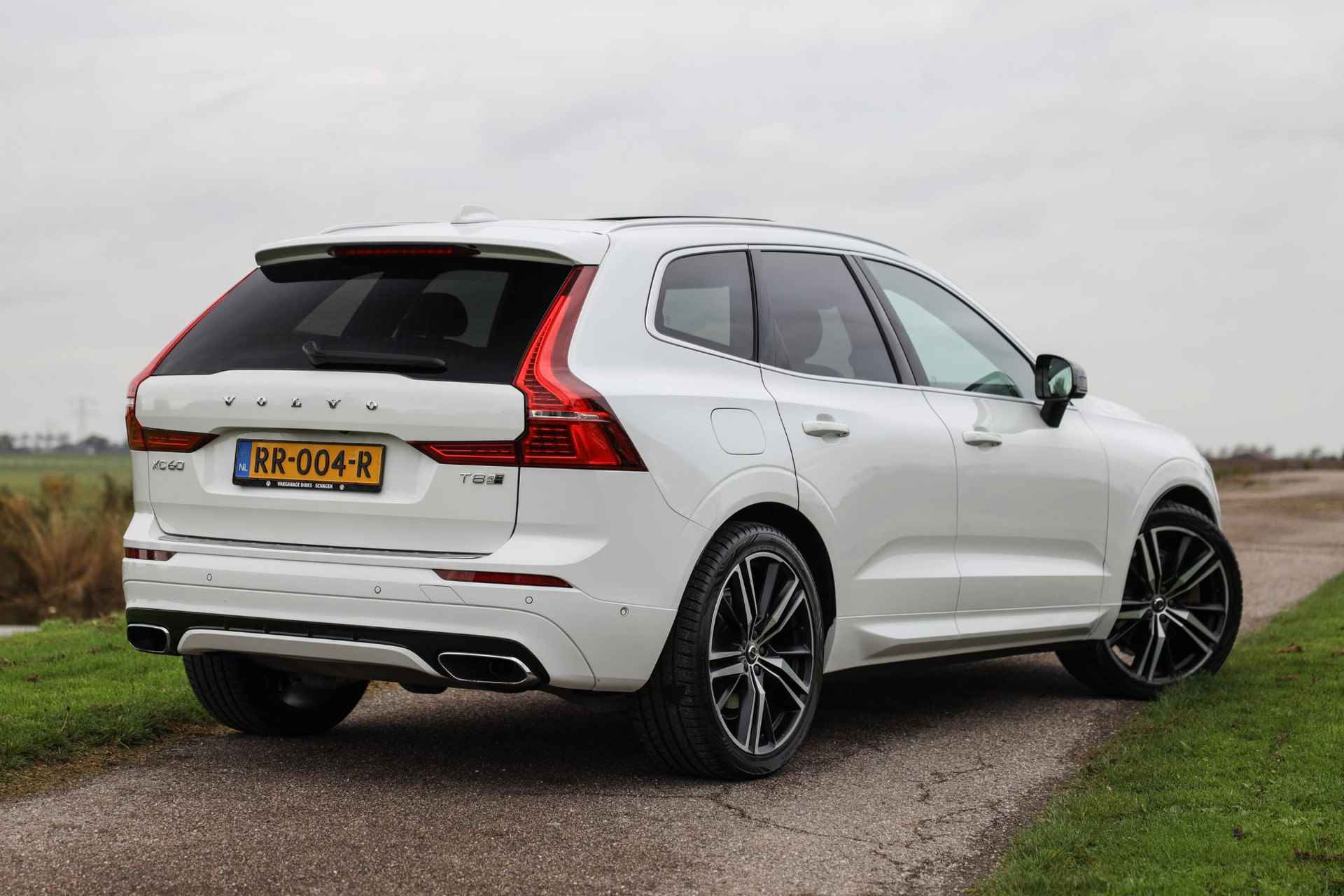 Volvo XC60 2.0 T8 AWD R-Design ✅ Luchtvering ✅ 21inch ✅ LED ✅ Pano - 3/46